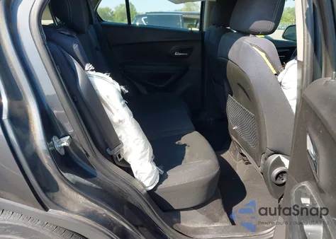 2016 Chevrolet Trax 1Ls z USA, uszkodzony, nr VIN 3GNCJKSB6GL250531